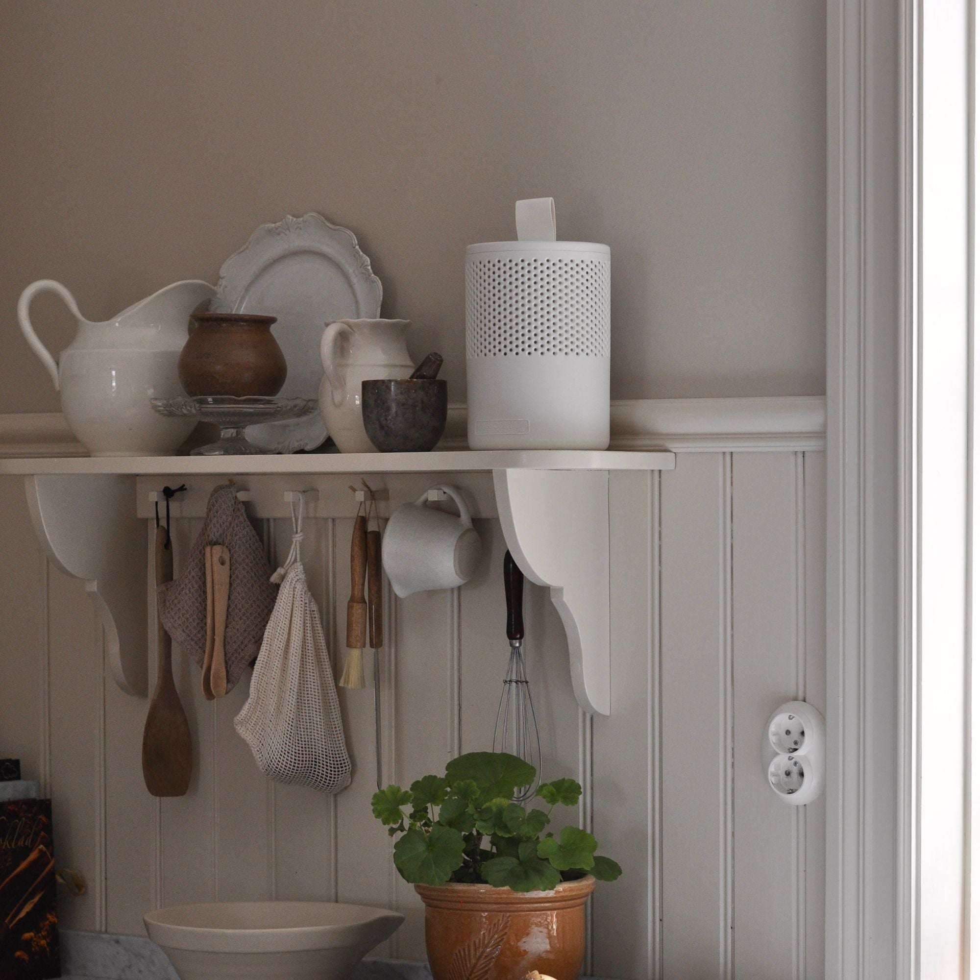 Absodry by Torrbollen Series 6 White